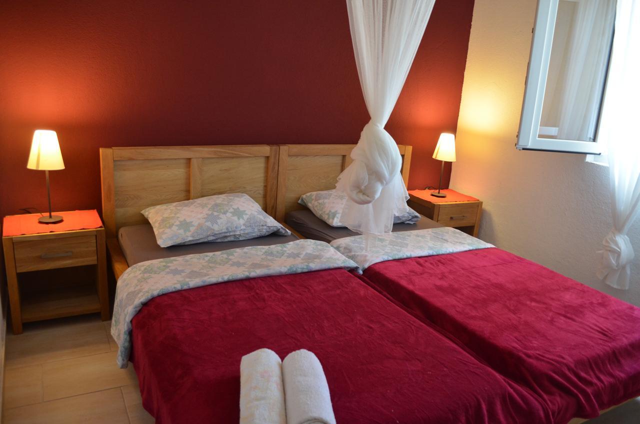 Poseidon Holiday Guesthouse Žirje Eksteriør billede