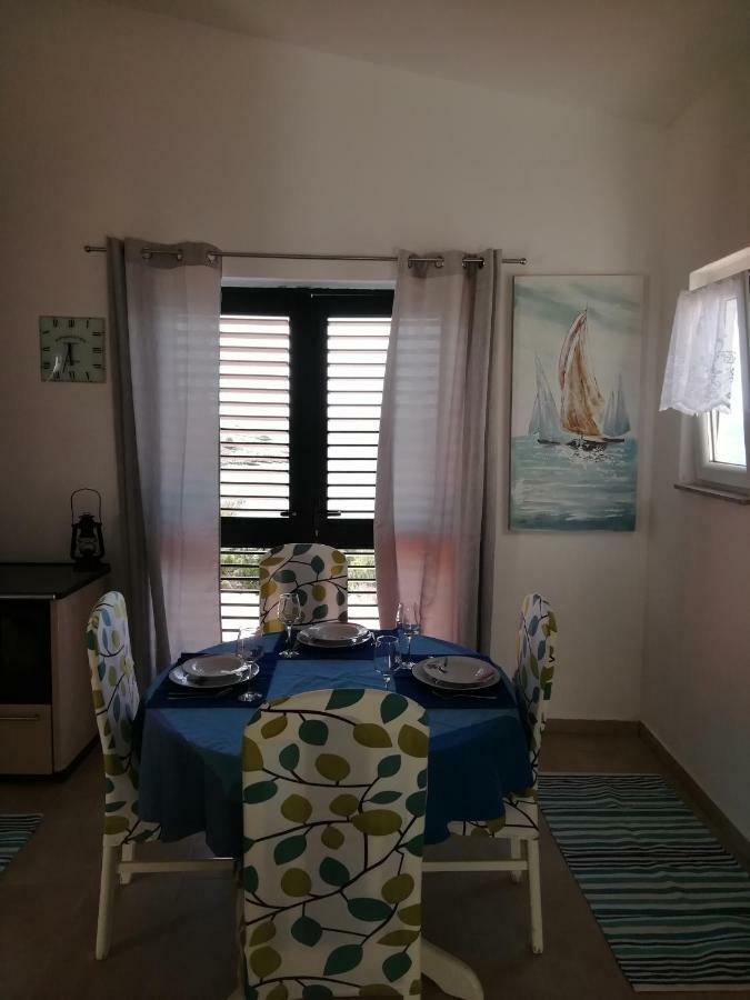Poseidon Holiday Guesthouse Žirje Eksteriør billede